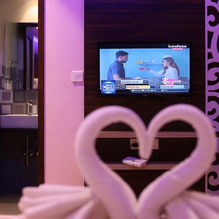 Npg Hotel Bangalore Just 10 Mins Drive From The Kempegowda International Airport Buitenkant foto
