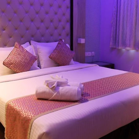 Npg Hotel Bangalore Just 10 Mins Drive From The Kempegowda International Airport Buitenkant foto
