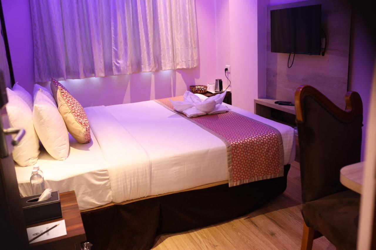Npg Hotel Bangalore Just 10 Mins Drive From The Kempegowda International Airport Buitenkant foto