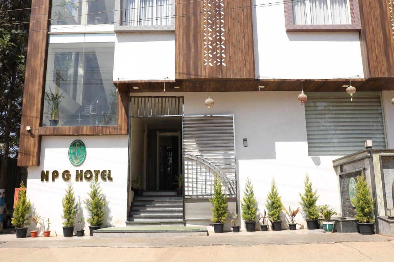 Npg Hotel Bangalore Just 10 Mins Drive From The Kempegowda International Airport Buitenkant foto